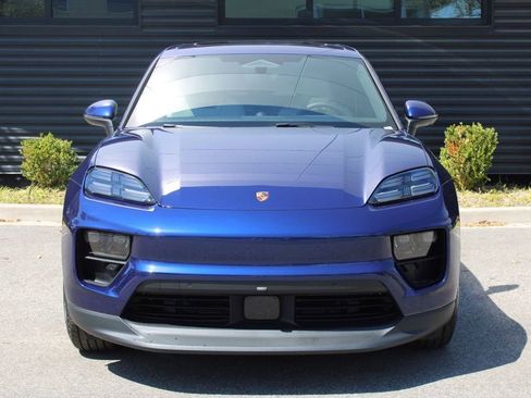 New 2025 Porsche Macan 4S Electric image 9