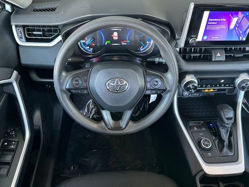 Certified 2024 Toyota RAV4 LE AWD/4WD image 15