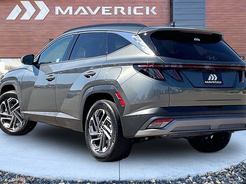Used 2025 Hyundai Tucson Limited AWD/4WD image 4