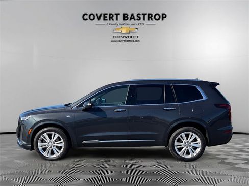 Used 2023 Cadillac XT6 Premium Luxury image 4