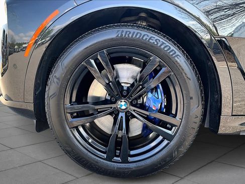 Certified 2023 BMW X7 xDrive40i w/ M Sport Package image 10