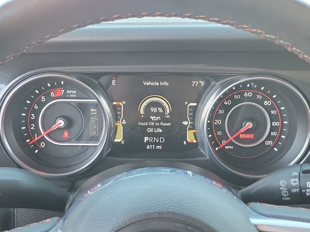 Used 2022 Jeep Wrangler Unlimited Rubicon AWD/4WD image 10