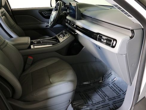 Used 2020 Lincoln Aviator Reserve w/ Equipment Group 201A AWD/4WD image 37