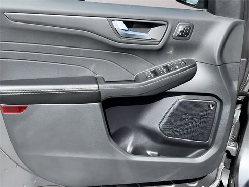 Used 2023 Ford Escape Active w/ Tech Pack #2 image 27