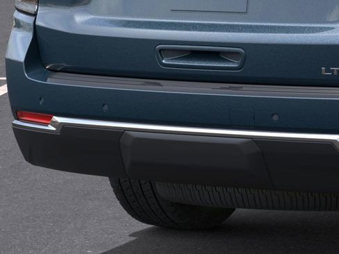 New 2026 Chevrolet Suburban LT w/ Comfort Package image 14