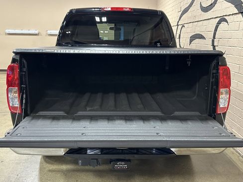 Used 2012 Nissan Frontier S image 6