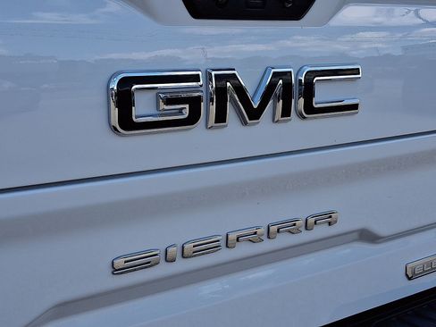 Used 2024 GMC Sierra 1500 Elevation w/ Elevation Premium Package AWD/4WD image 24