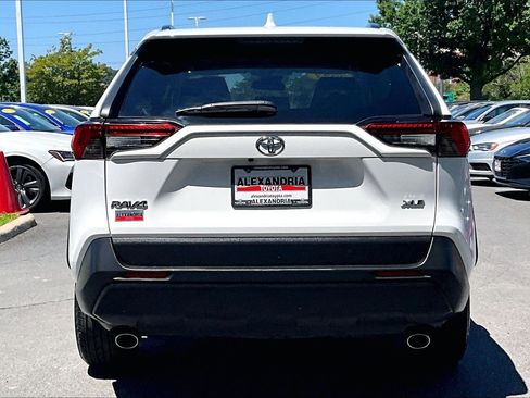 Used 2023 Toyota RAV4 XLE FWD image 4