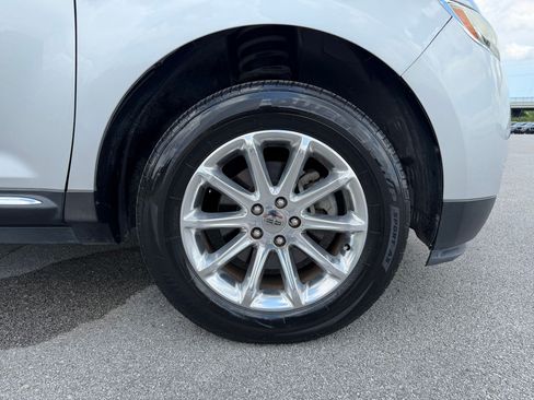 Used 2015 Lincoln MKX FWD w/ Equipment Group 102A image 12
