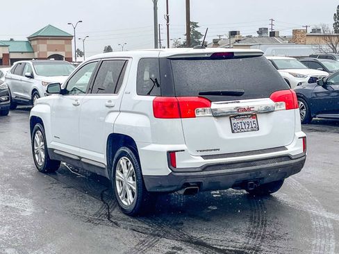 Used 2017 GMC Terrain SLE image 2