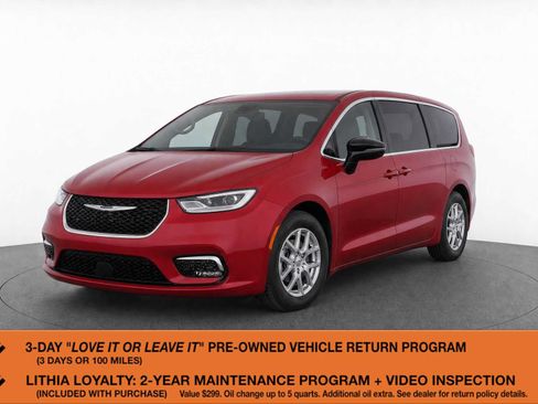 Used 2025 Chrysler Pacifica Select FWD image 1