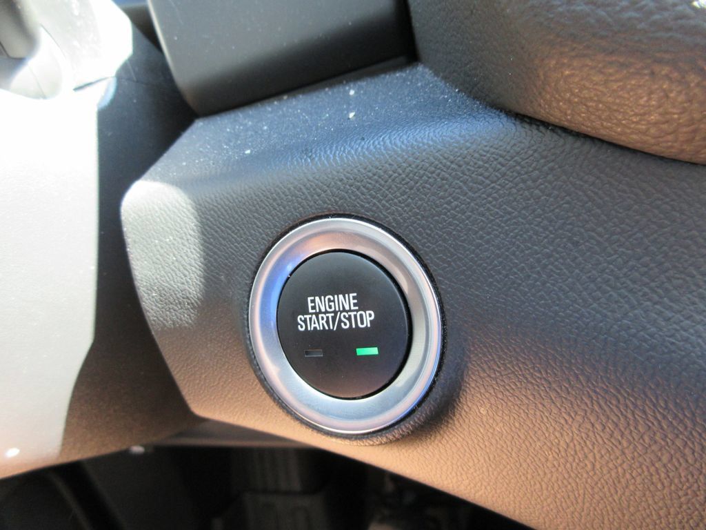 Certified 2024 GMC Terrain SLT w/ Elevation Edition AWD/4WD image 31