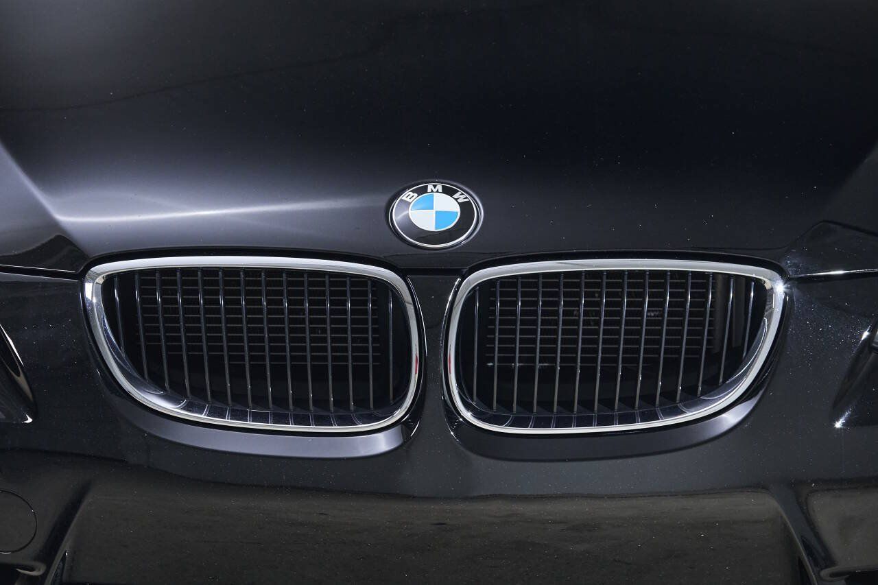 Used 2011 BMW M3 Coupe RWD image 39