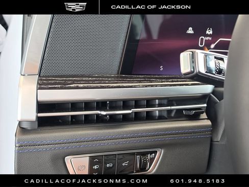 New 2026 Cadillac Escalade IQ Sport 1 w/ LPO, ONYX Package AWD/4WD image 23