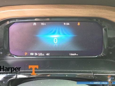 Used 2024 Volkswagen Atlas SE FWD image 13