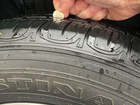 Used 2024 Toyota RAV4 XLE w/ Convenience Package image 4