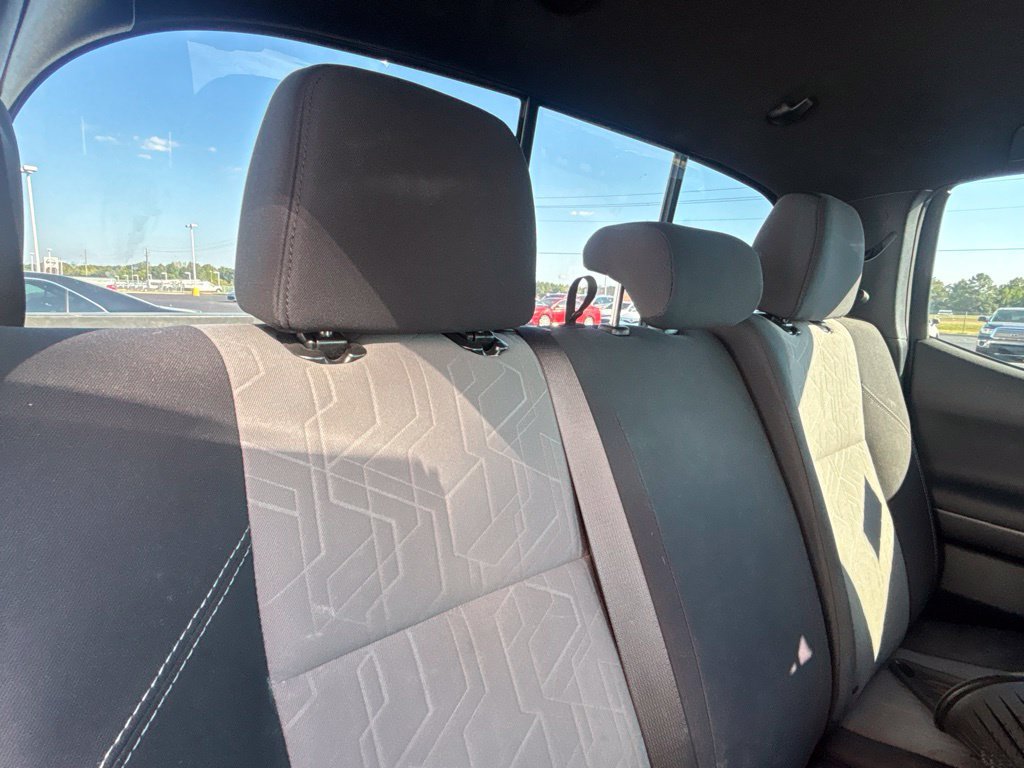 Used 2020 Toyota Tacoma TRD Off-Road AWD/4WD image 24