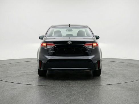 Used 2025 Toyota Corolla LE FWD image 7