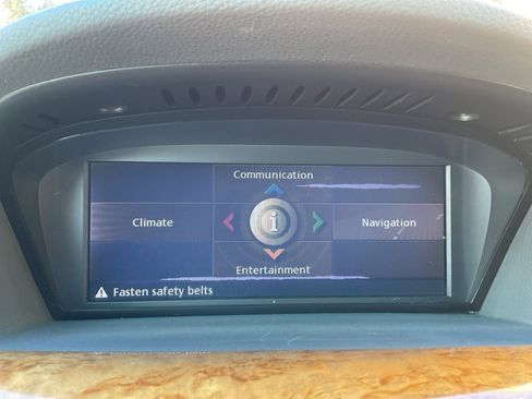 Used 2005 BMW 645Ci Convertible image 19