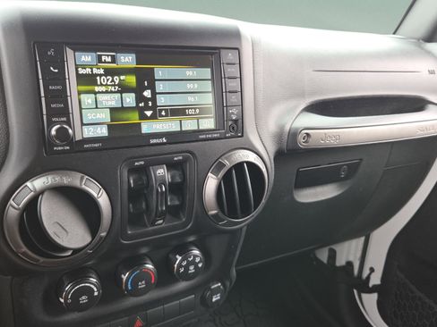 Used 2015 Jeep Wrangler Unlimited Sport image 24