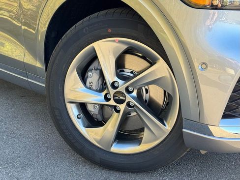 New 2026 Genesis GV70 2.5T Advanced image 5