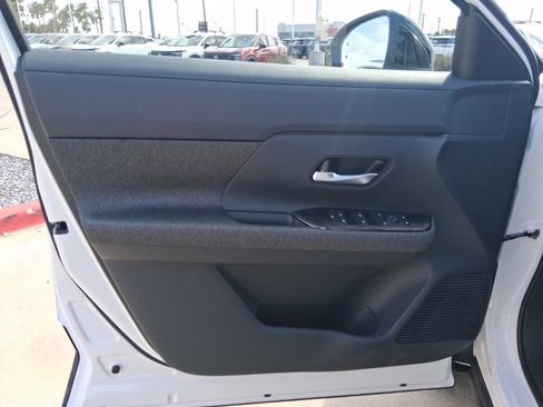 New 2026 Nissan Kicks SV w/ SV Premium Package FWD image 22