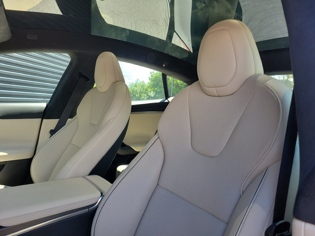 Used 2022 Tesla Model S Plaid AWD/4WD image 5