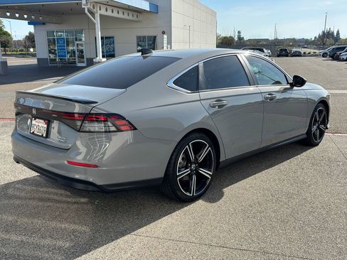 Used 2023 Honda Accord Sport image 5