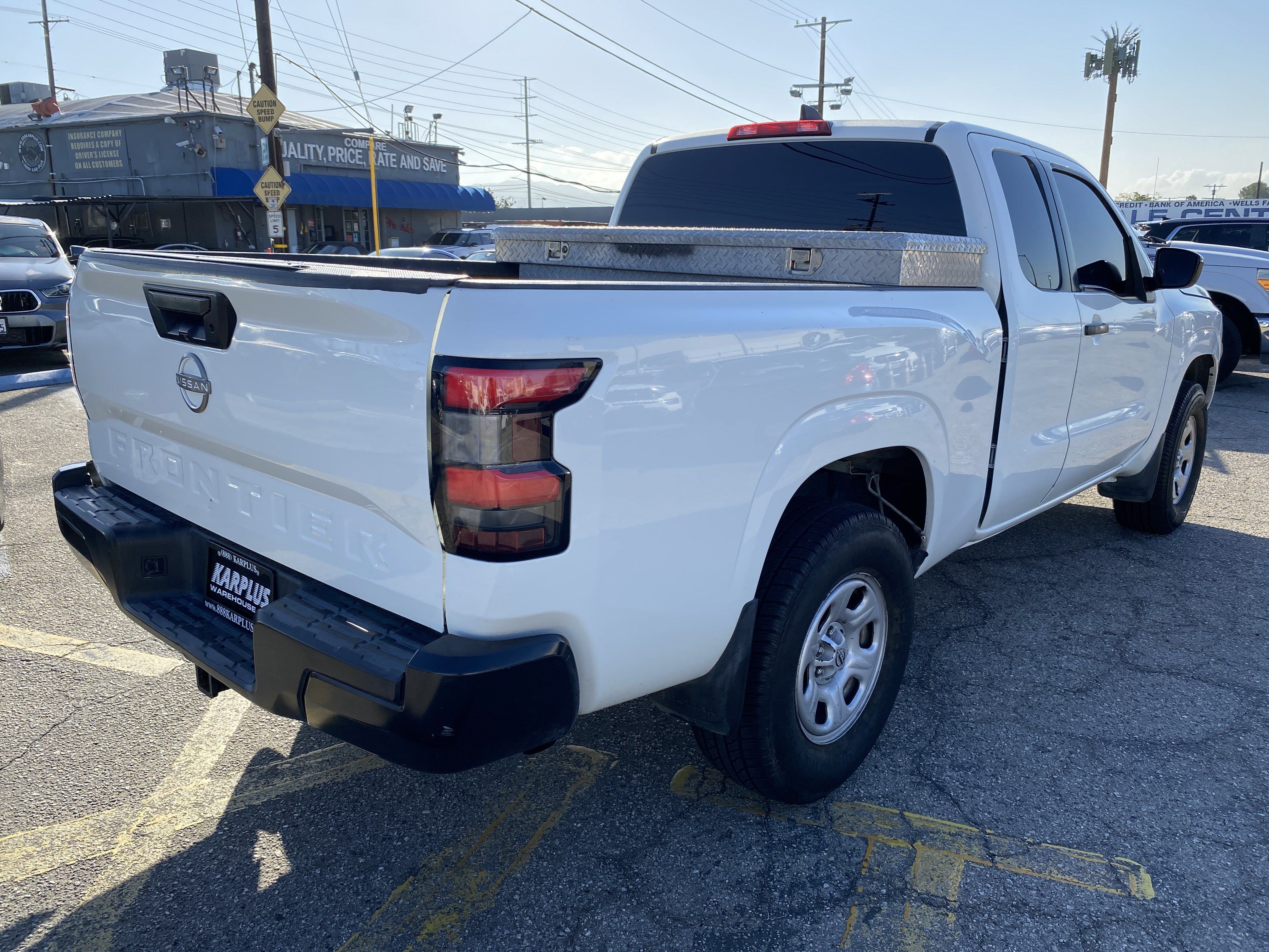 Used 2024 Nissan Frontier S RWD image 11