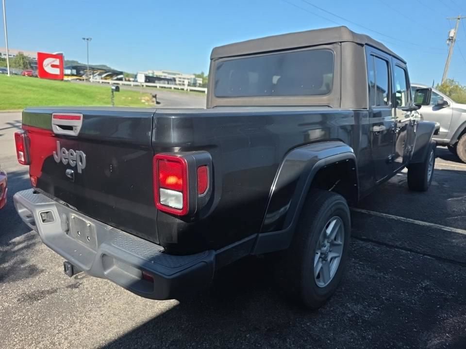 Used 2022 Jeep Gladiator Sport AWD/4WD image 7