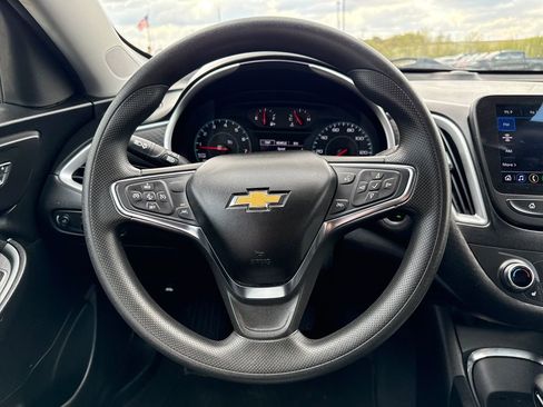 Used 2023 Chevrolet Malibu LT FWD image 13