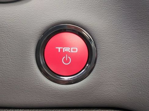 New 2026 Toyota Tundra Limited AWD/4WD image 18