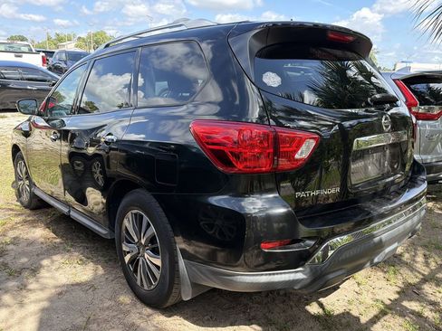 Used 2018 Nissan Pathfinder S FWD image 7