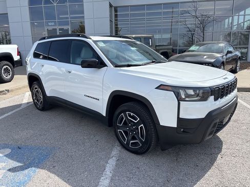 New 2026 Jeep Cherokee Laredo AWD/4WD image 38