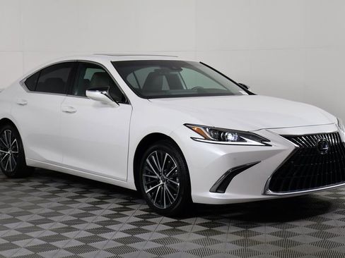 Certified 2025 Lexus ES 300h w/ Premium Package image 3