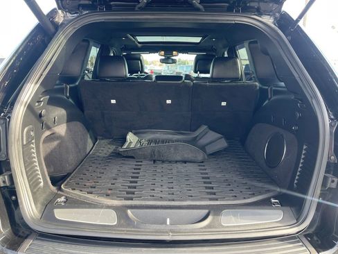 Used 2021 Jeep Grand Cherokee Trailhawk w/ Trailhawk Luxury Group image 17