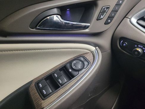Used 2020 Chevrolet Malibu Premier FWD image 27