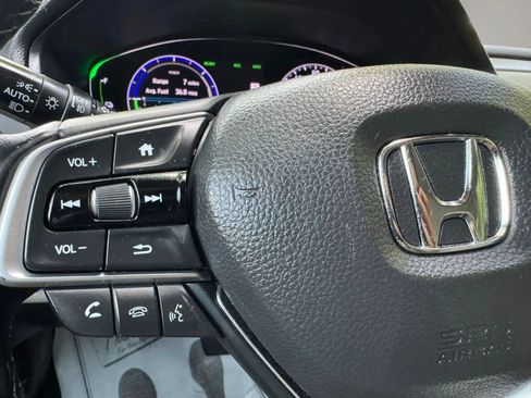 Used 2019 Honda Accord Touring image 23