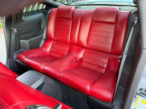 Used 2006 Ford Mustang GT Premium image 16