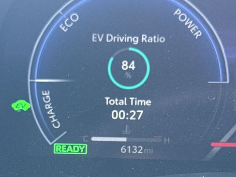 Used 2025 Toyota Camry XSE FWD image 11