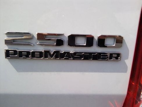 Used 2023 RAM ProMaster 2500 FWD image 2