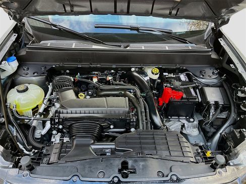 Used 2025 Ford Maverick Lobo image 31