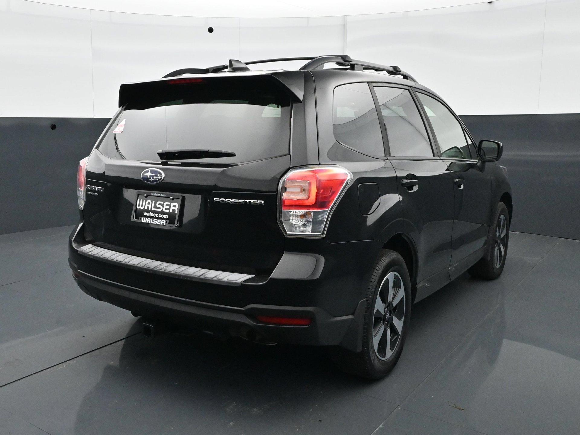 Used 2018 Subaru Forester 2.5i Premium w/ All-Weather Package AWD/4WD image 6