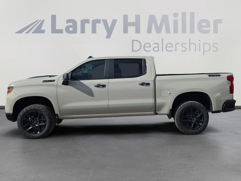 New 2026 Chevrolet Silverado 1500 Custom Trail Boss w/ Dark Appearance Package image 2