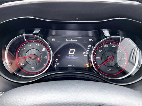 Used 2019 Dodge Charger SXT w/ Cold Weather Package AWD/4WD image 19