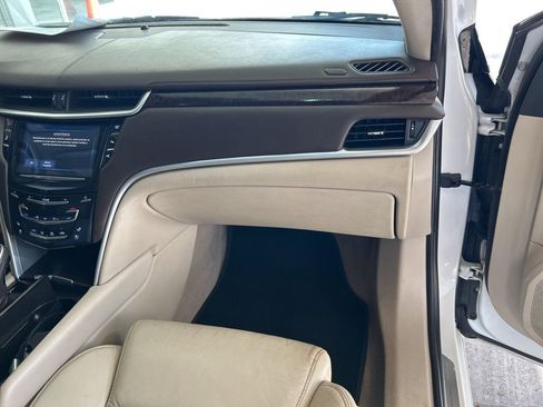 Used 2017 Cadillac XTS Luxury image 22