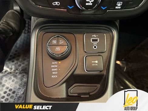 Used 2020 Jeep Compass Trailhawk AWD/4WD image 20