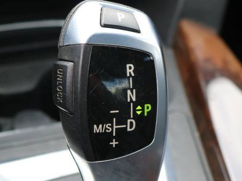 Used 2017 BMW 330e RWD image 12