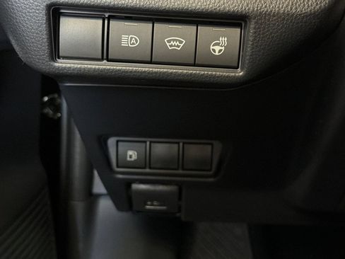 New 2026 Toyota Prius FWD image 30