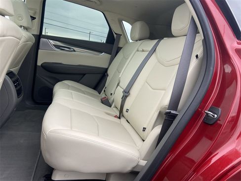 Used 2022 Cadillac XT5 Premium Luxury image 26